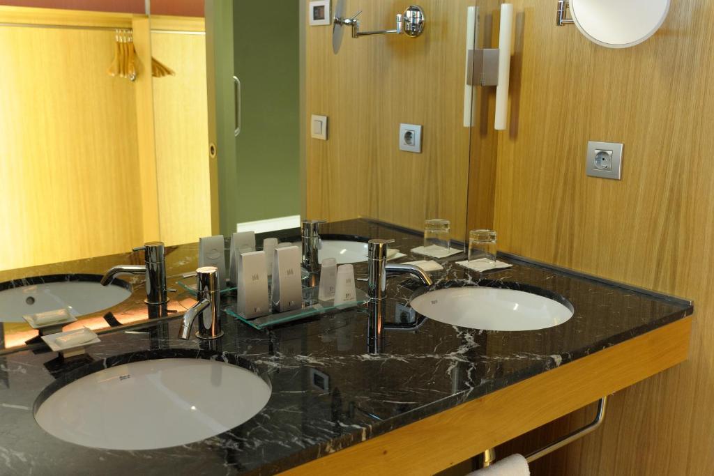 Triple Room (2 Adults + 1 Child),65991565:JPEG