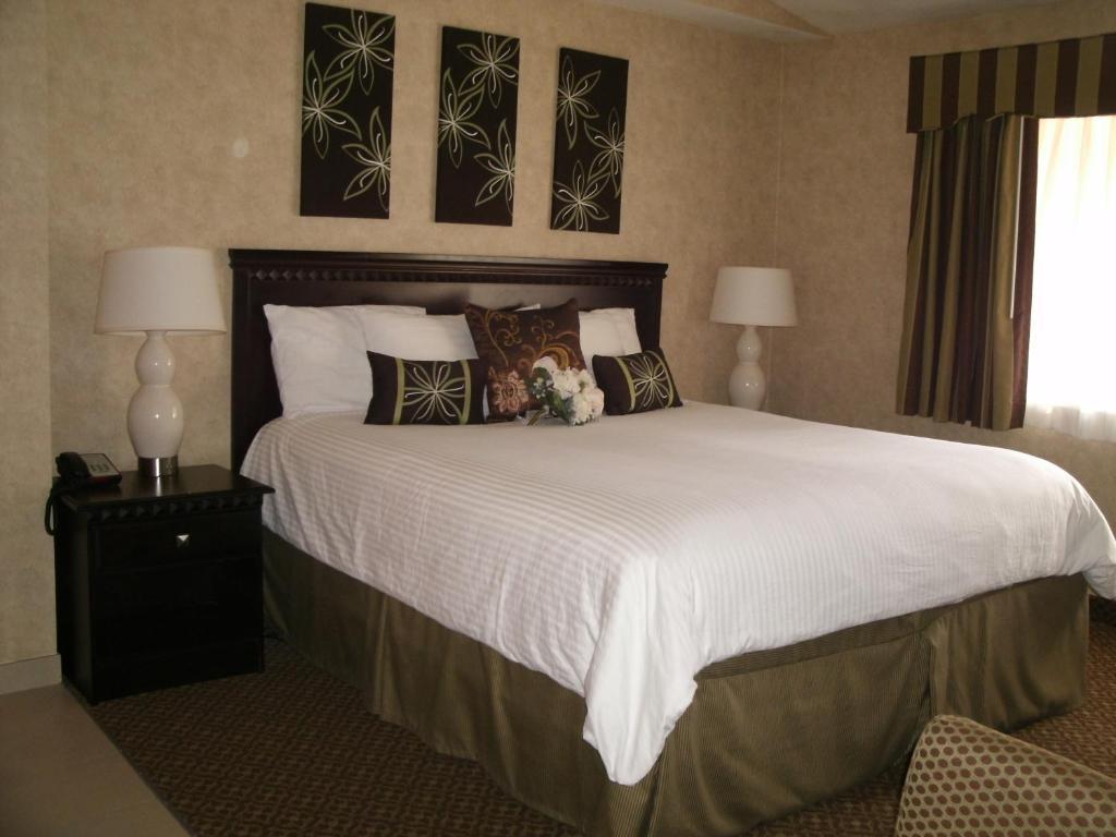 Standard King Room
