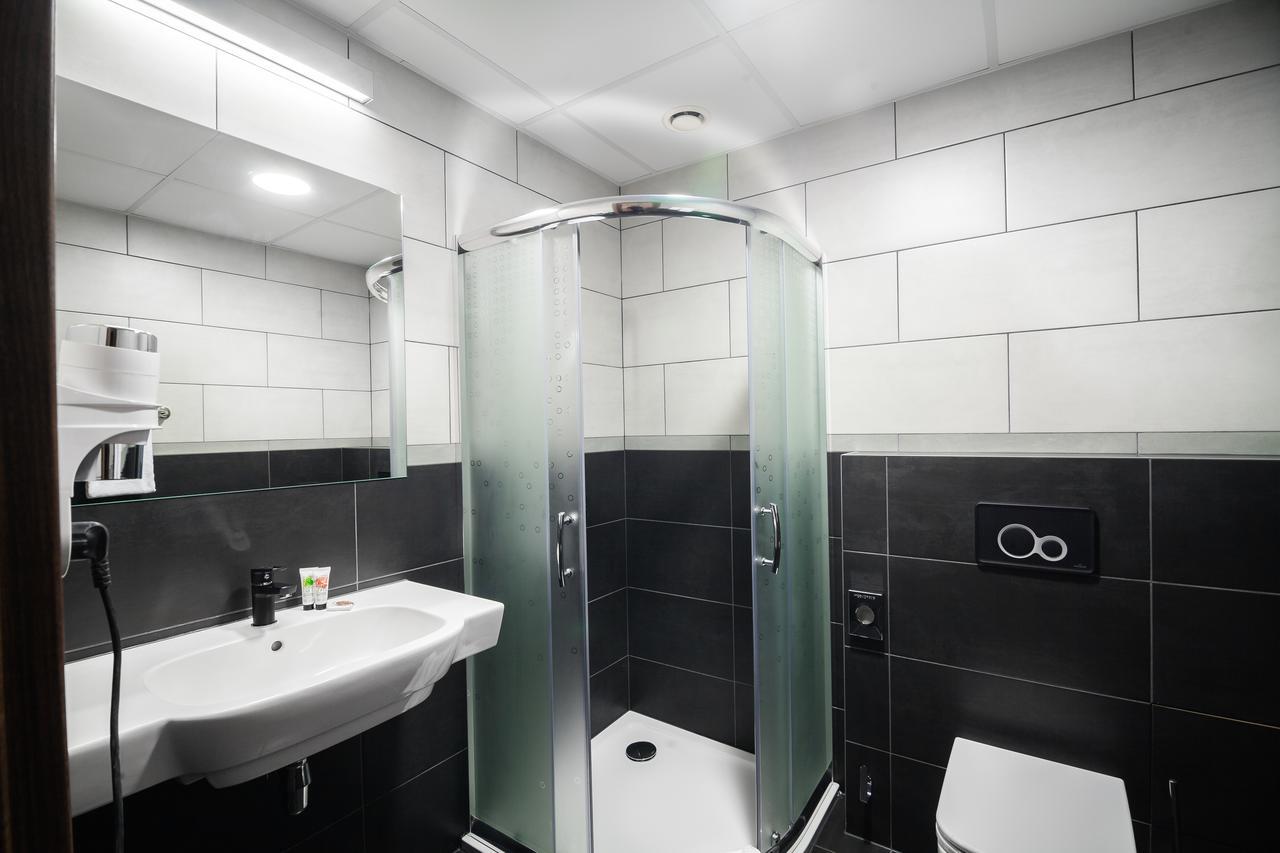 Eenpersoonskamer met Badkamer