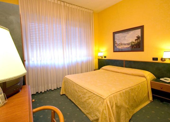 Quarto Individual