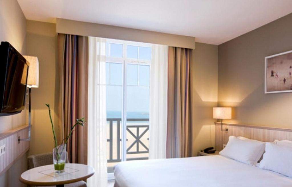 Chambre Double ou Lits Jumeaux - Vue sur Mer