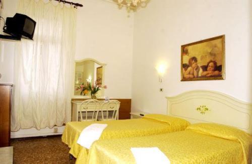Dreibettzimmer