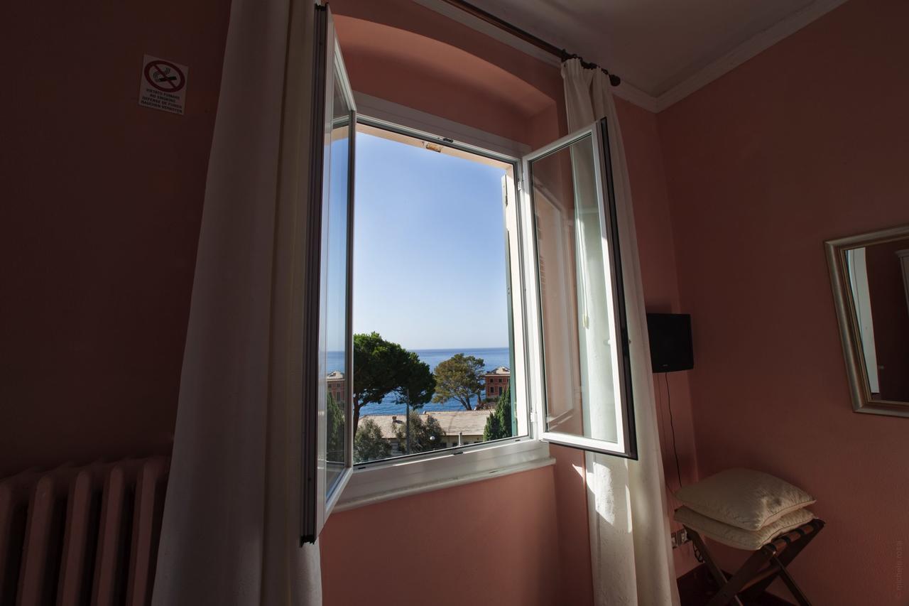 Camera Matrimoniale/Doppia con Letti Singoli con Vista Mare