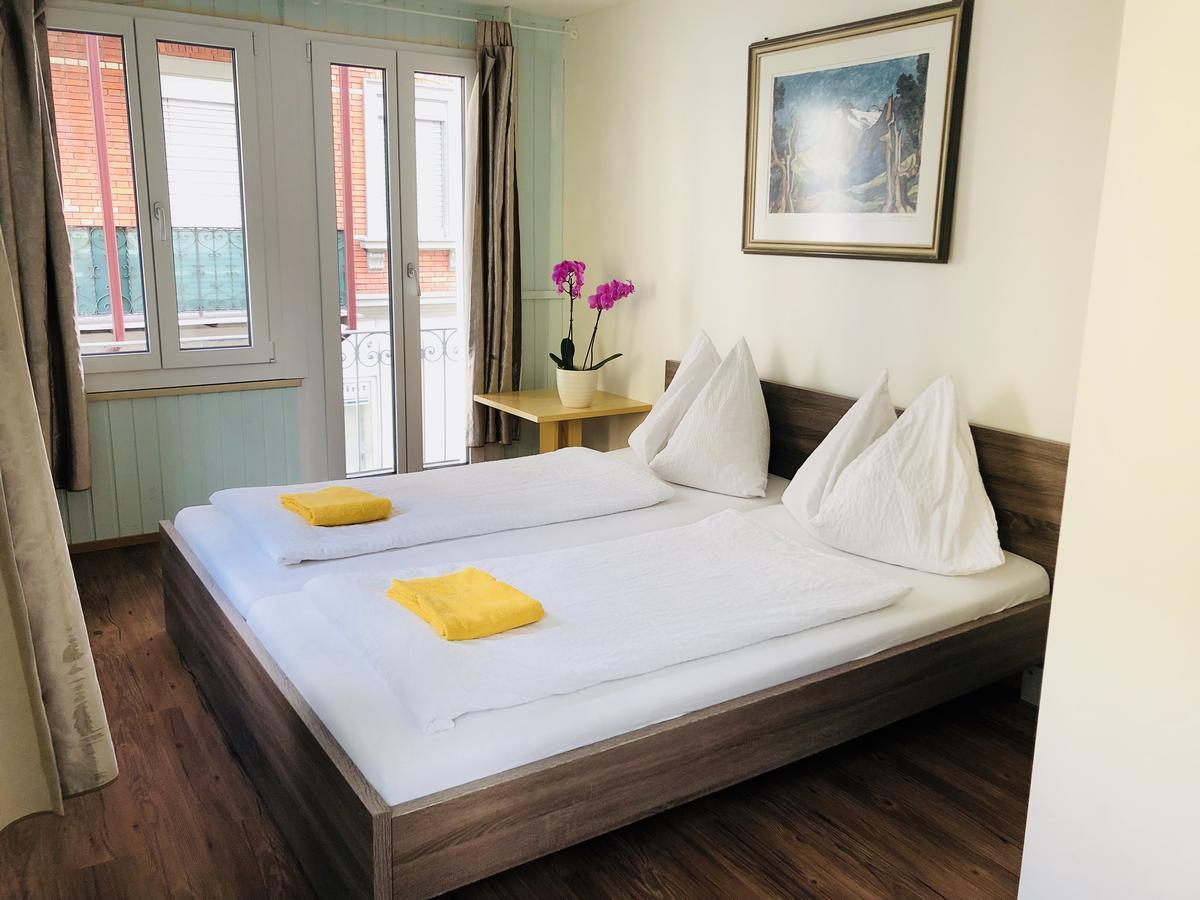 Chambre Double avec Salle de Bains Commune et Terrasse