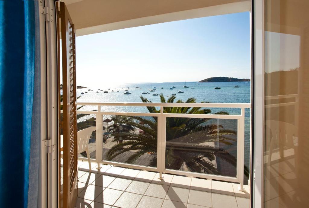 Double Room with Sea View,63112903:JPEG