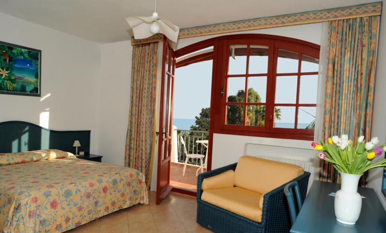Chambre Double Deluxe avec Balcon - Vue sur Mer