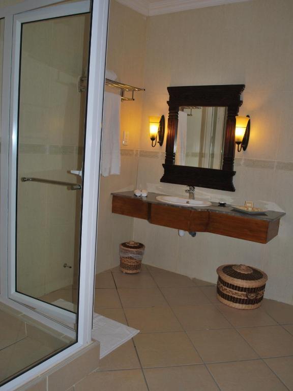 Chambre Deluxe Double ou Lits Jumeaux