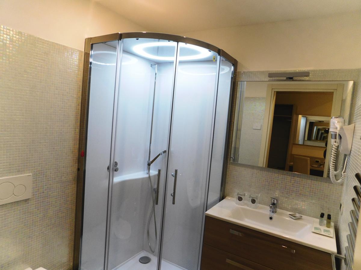 Economy Triple Room