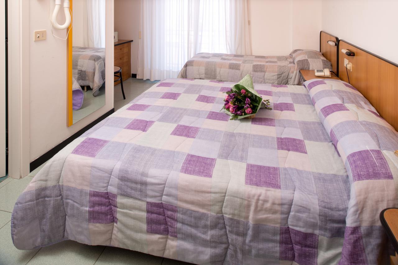 Dreibettzimmer