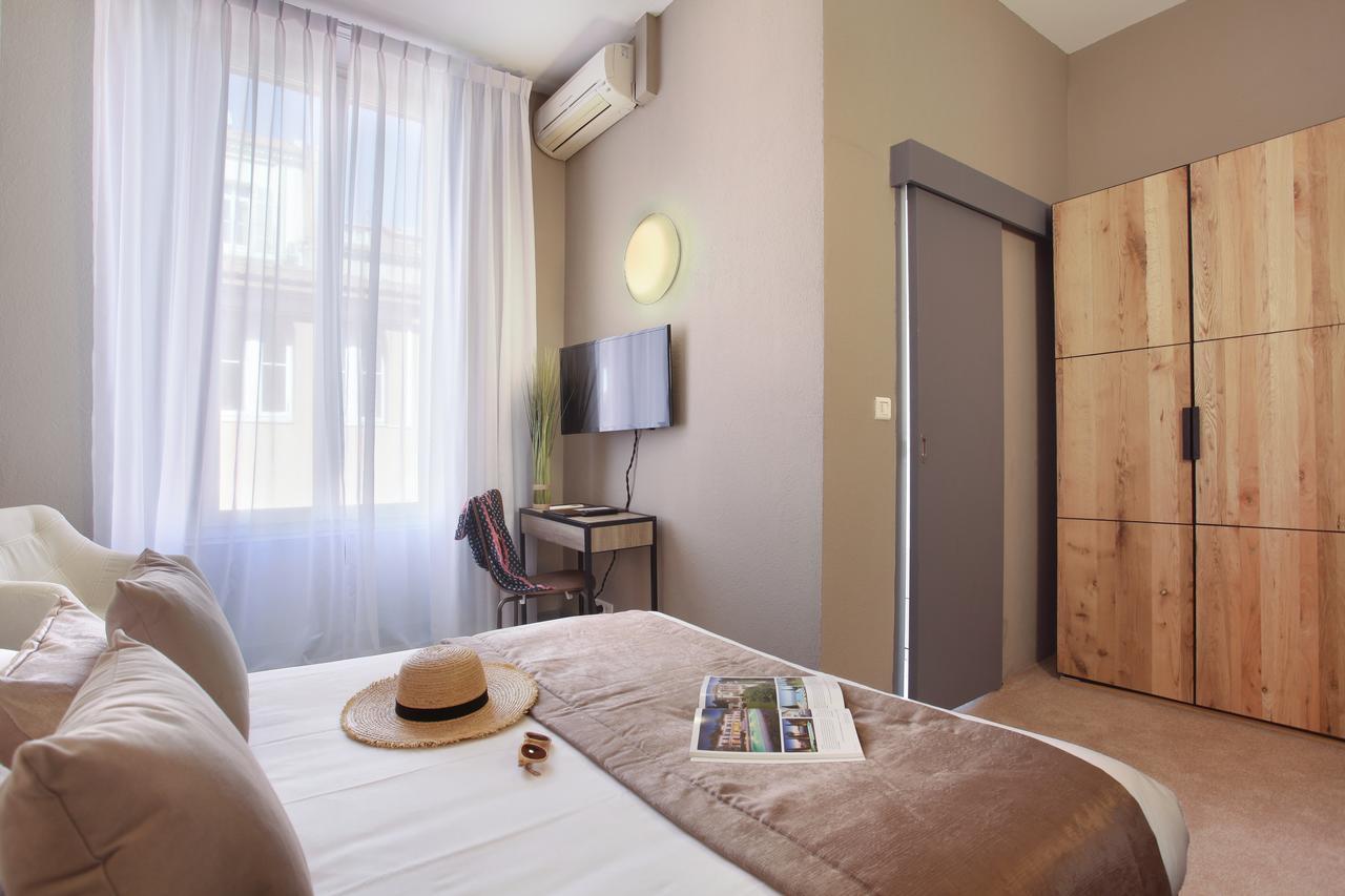 Chambre Supérieure Double ou Lits Jumeaux