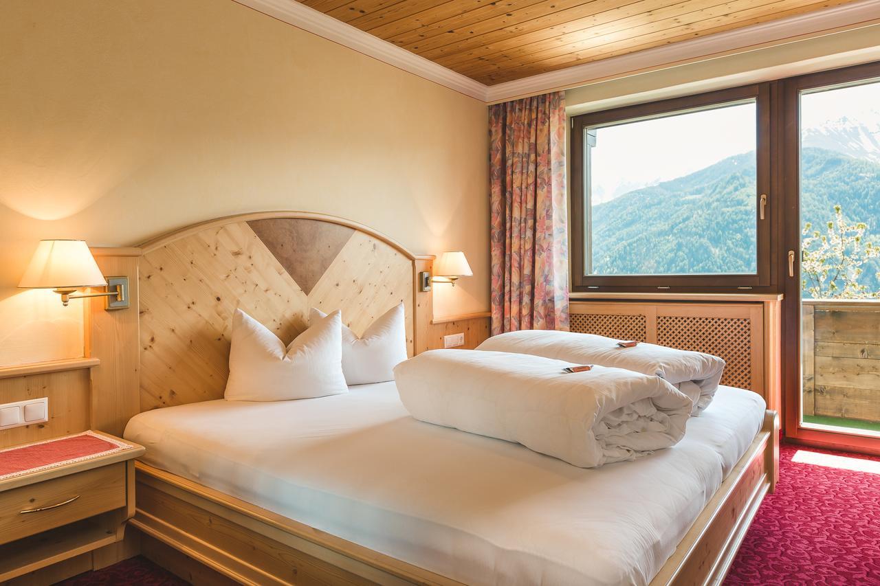 Doppelzimmer mit Balkon