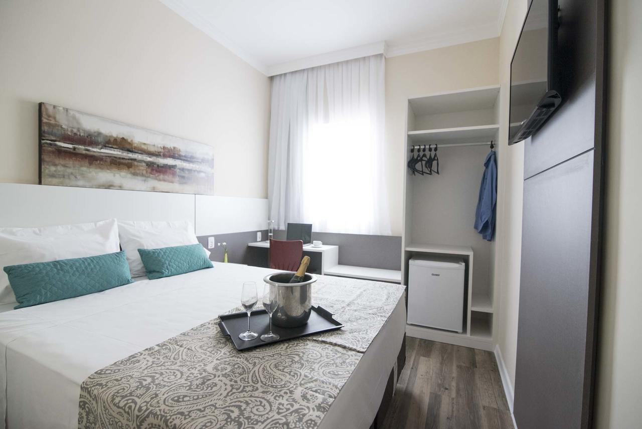 Quarto Duplo Standard