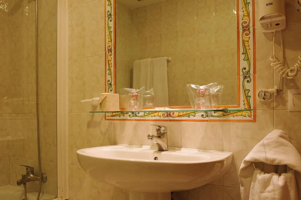 Double or Twin Room,63453586:JPEG