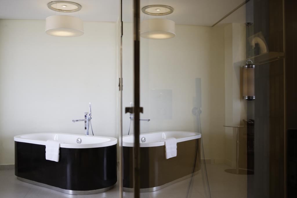 Suite Junior avec 1 Lit King-Size et Salon Séparé