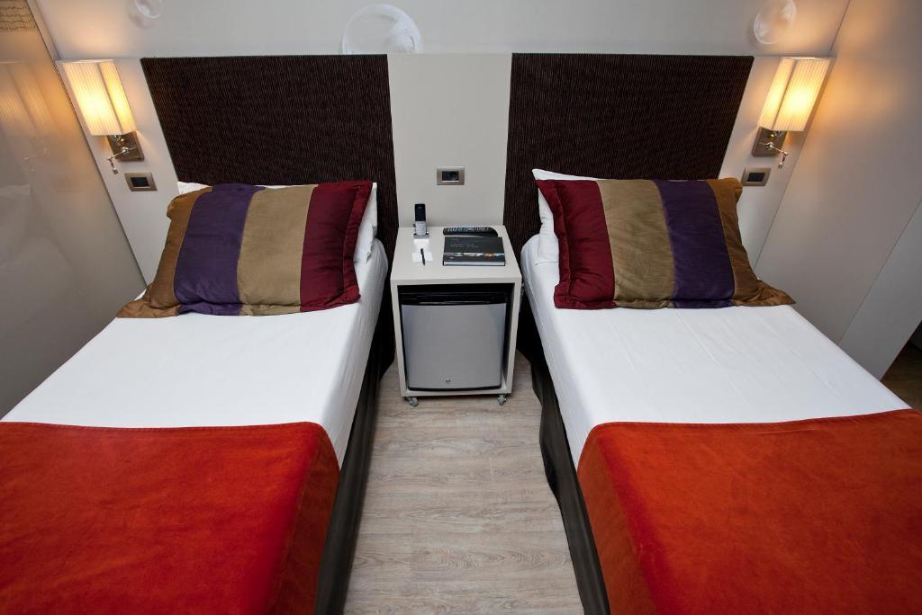 Quarto Standard com 2 Camas de Solteiro