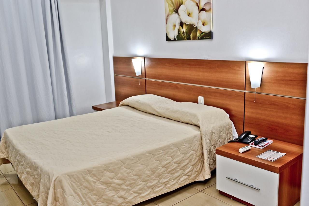 Quarto Superior Deluxe com Cama de Casal ou 2 de Solteiro