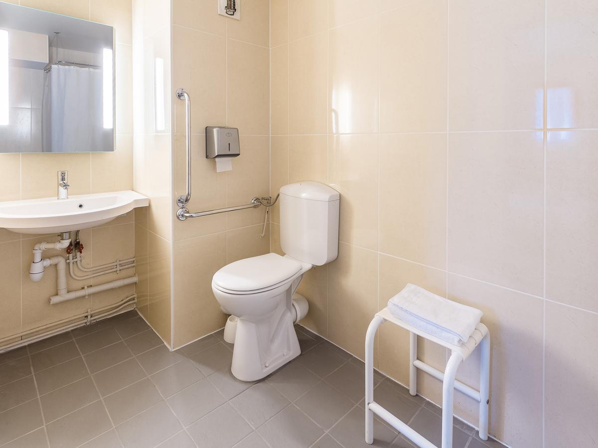 Double Room - Disability Access,1631582127:JPEG