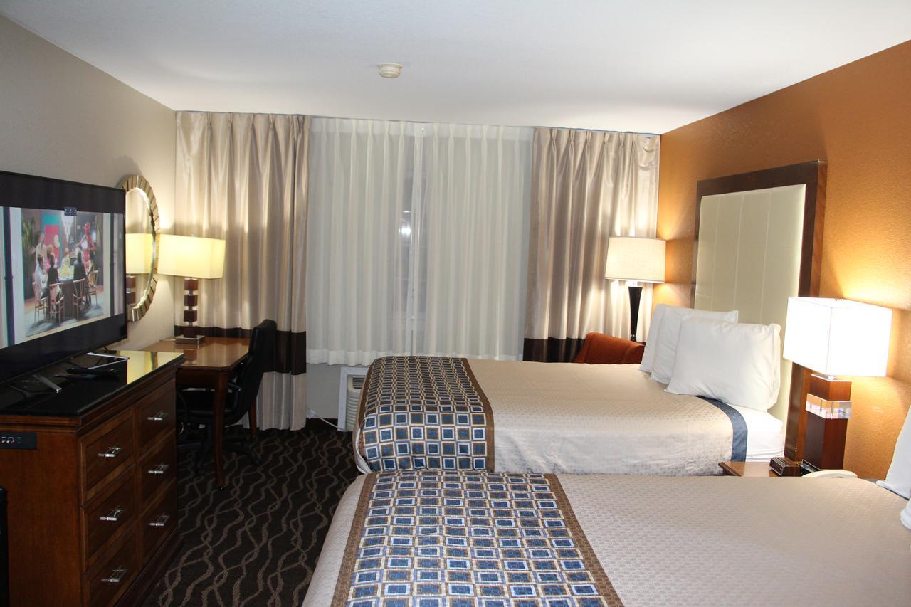 Double Queen with Two Queen Beds - Non-Smoking - Indoor