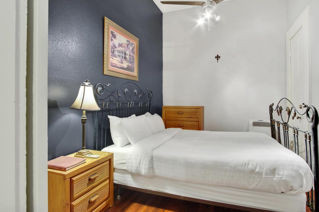 Double Queen Room