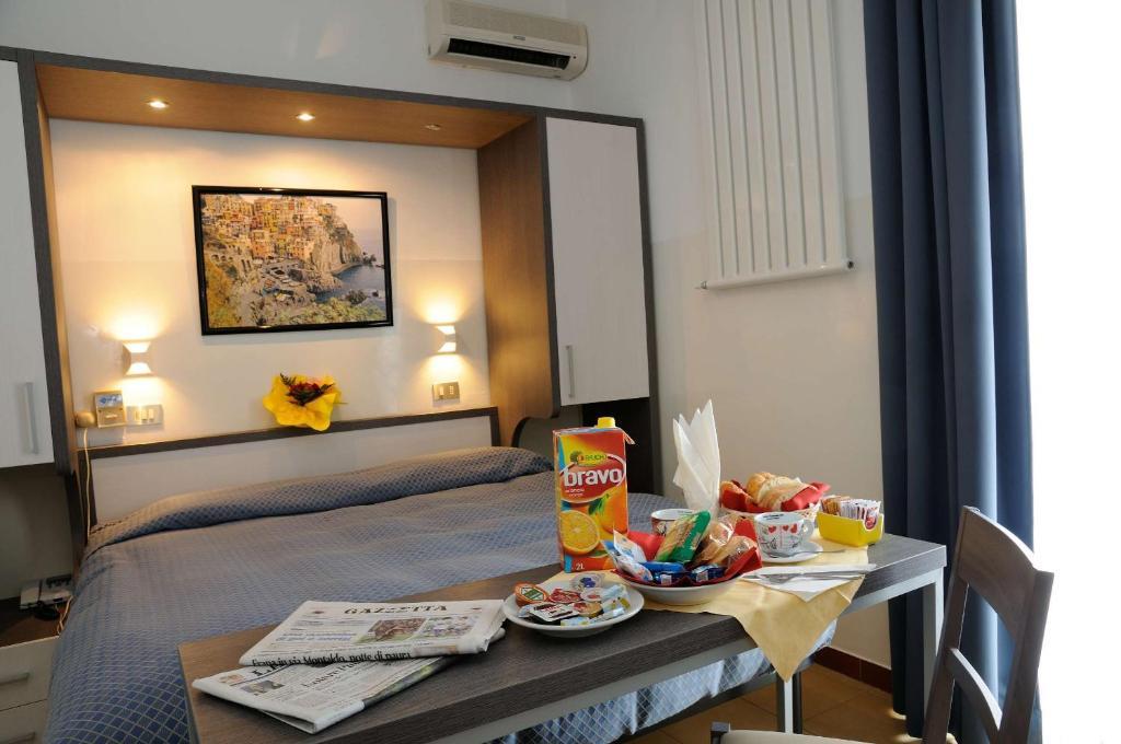 Double or Twin Room,1216332127:JPEG