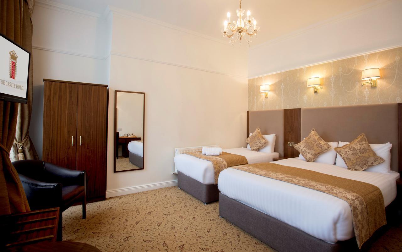 Chambre Familiale (2 Adultes + 1 Enfant)