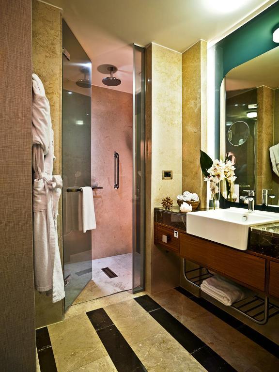 Hoek Suite met Kingsize Bed - Rookvrij