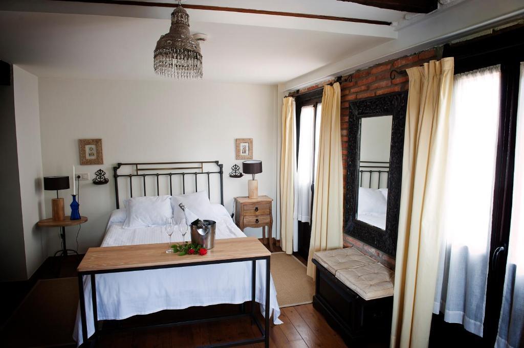 Double or Twin Room,64298857:JPEG