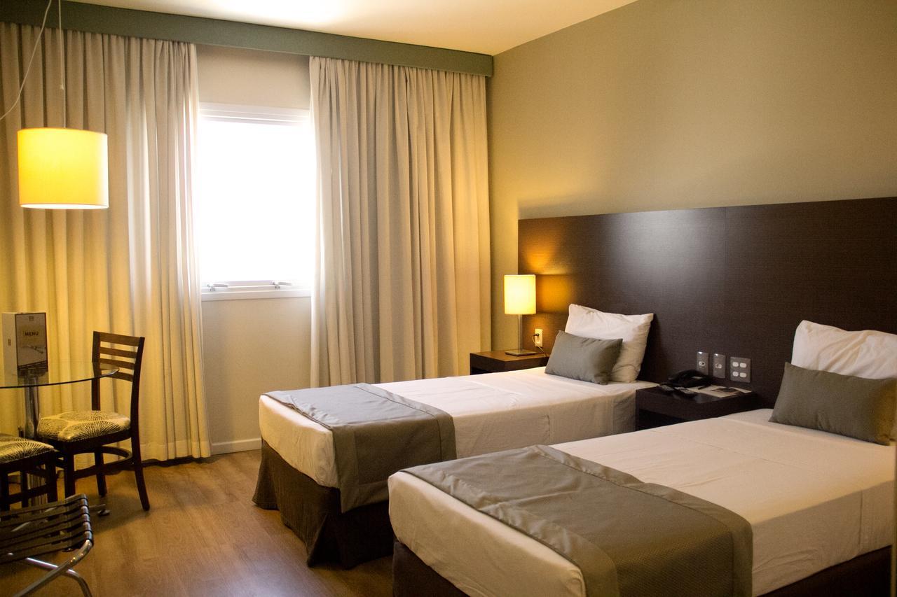 Quarto Deluxe com 2 Camas de Solteiro