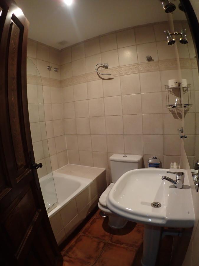 Single Room,1089760506:JPEG
