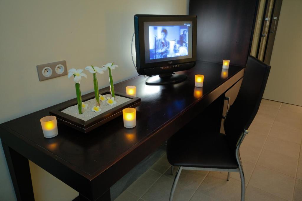 Chambre Double - Vue sur Piscine