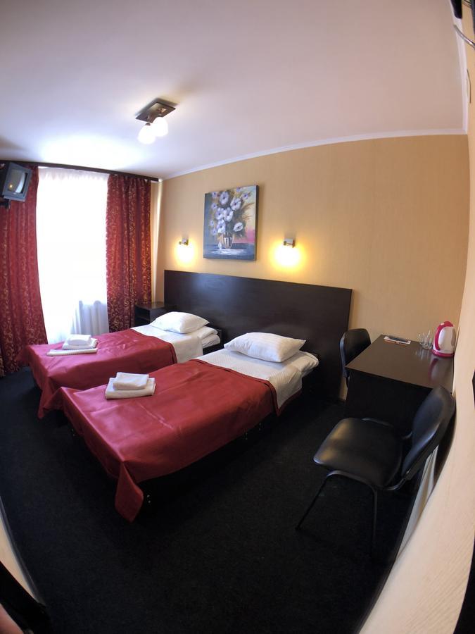 Chambre Lits Jumeaux Économique avec Salle de Bains Commune