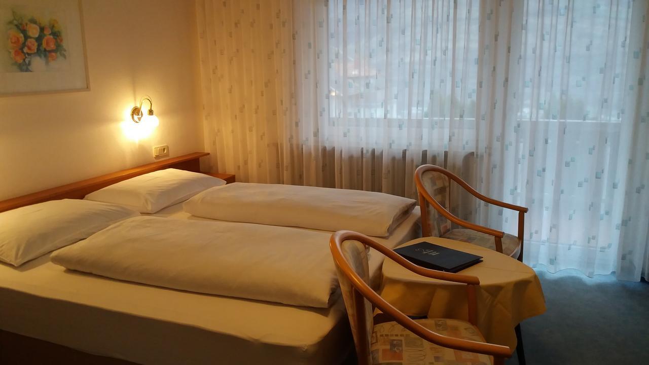 Doppelzimmer mit Balkon