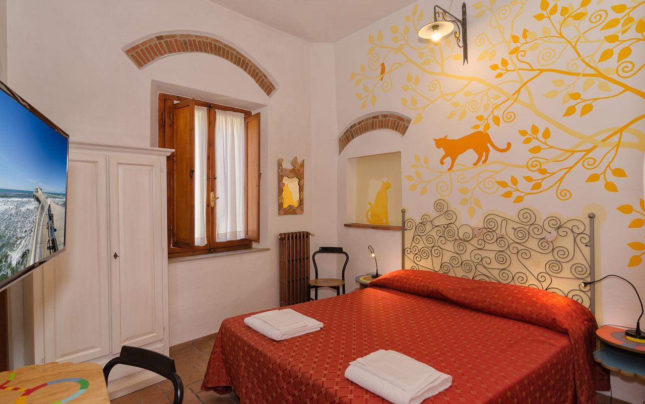 Quarto com Cama de Casal ou 2 de Solteiro