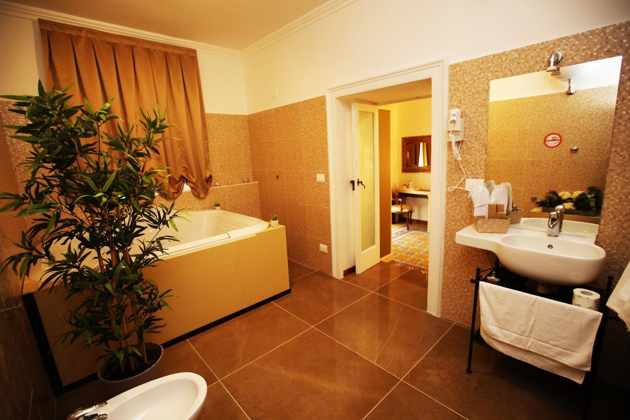 Suite met Queensize Bed en Bubbelbad