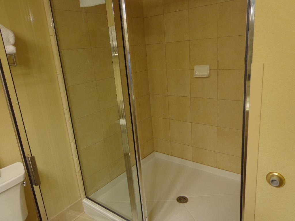 Queen Room with Two Queen Beds - Disability Access