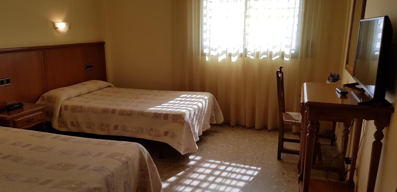 Twin Room,978143647:JPEG