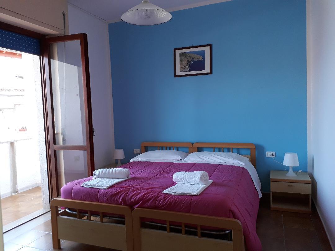 Double Room with Balcony and Sea View,644218041:JPEG