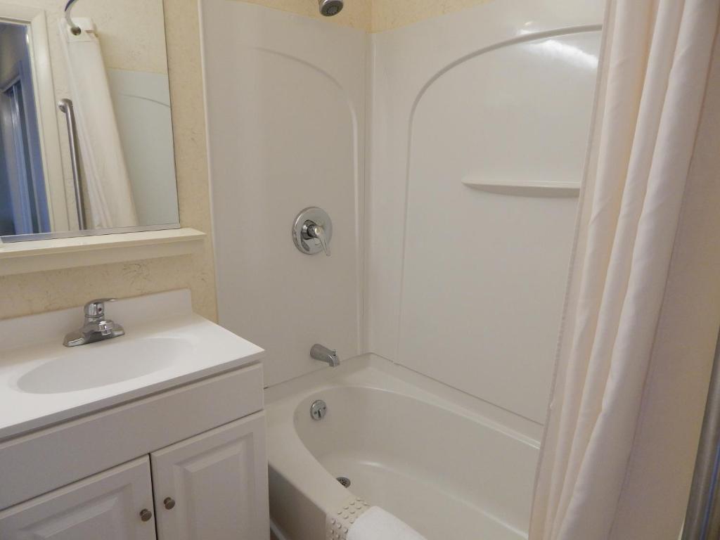 Standard Room with Two Double Beds - First Floor