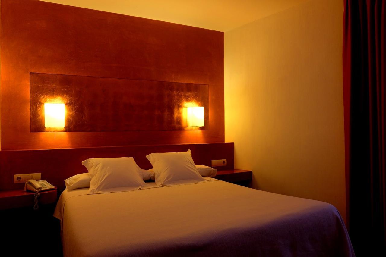 Kleine Tweepersoonskamer met 1 of 2 Bedden