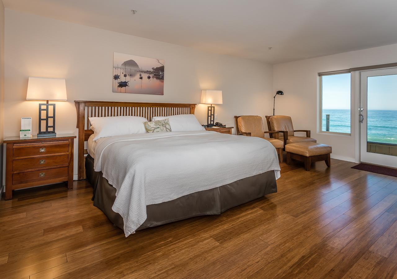 Superior King Room with Ocean View