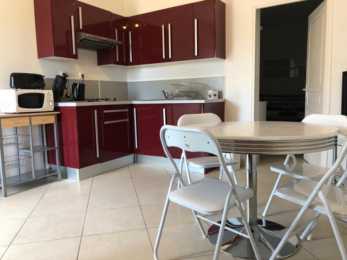 Appartement avec Terrasse - Rez-de-Chaussée