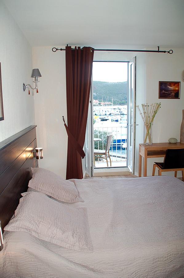 Double Room,646084092:JPEG