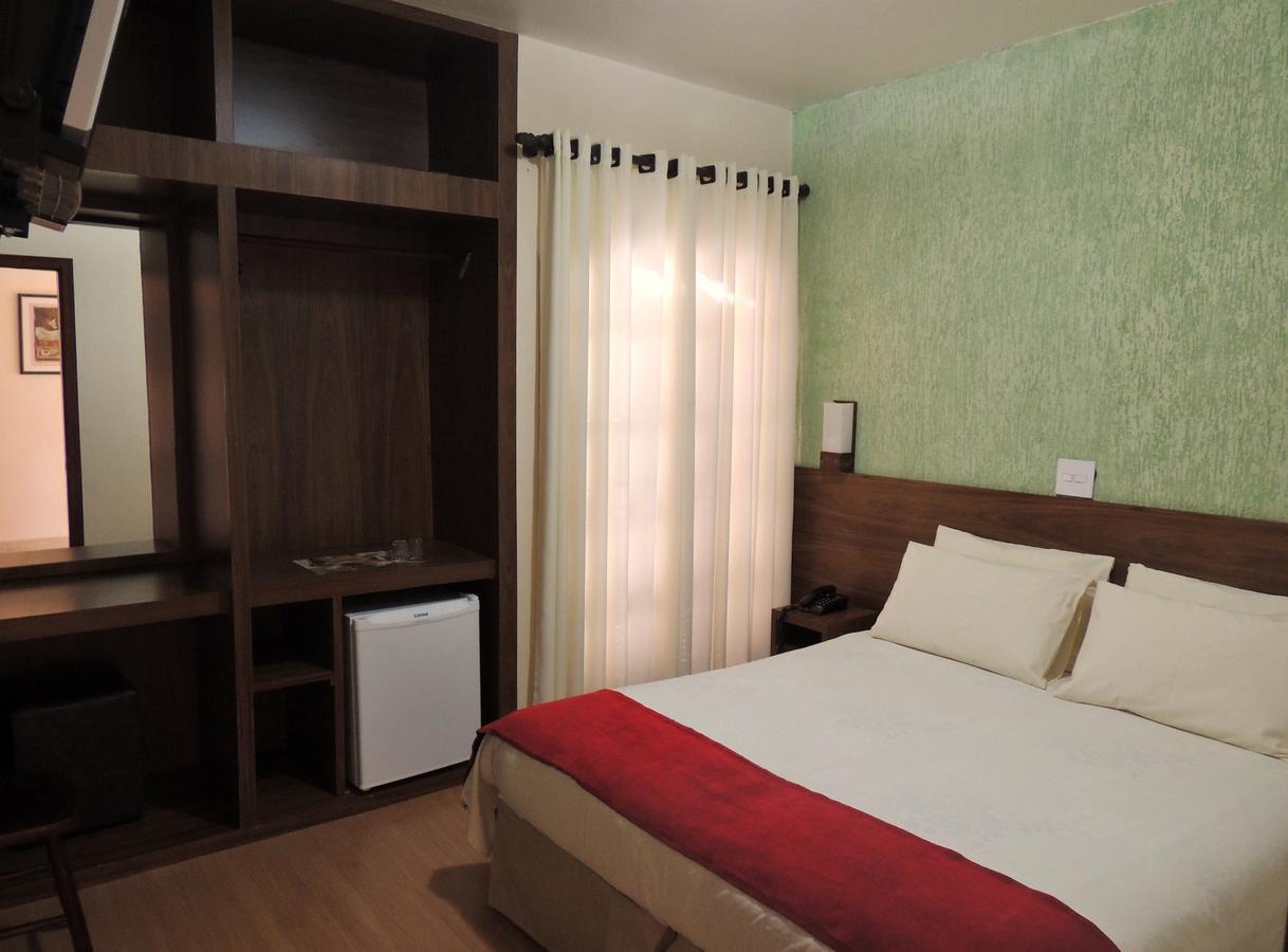 Quarto Standard com Cama de Casal ou 2 de Solteiro