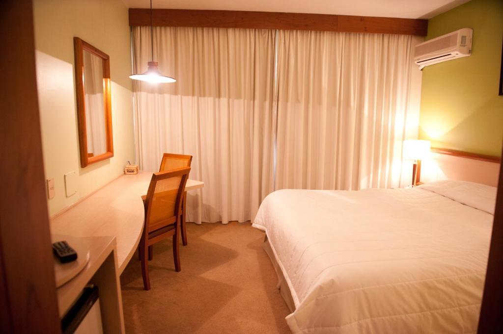 Deluxe Double or Twin Room,64715518:JPEG