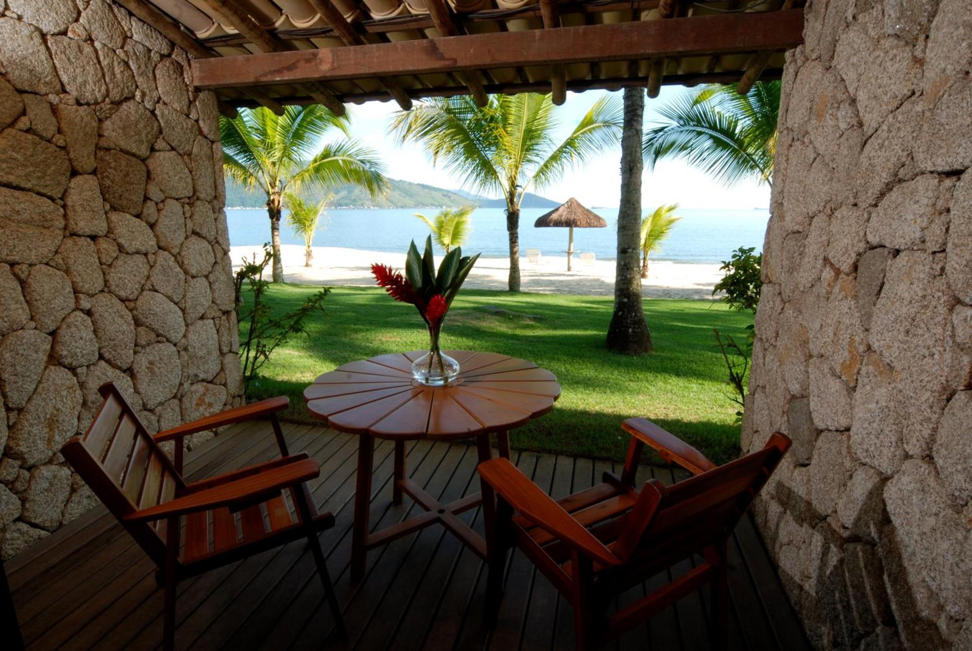 Suíte Deluxe com Varanda e Vista do Mar