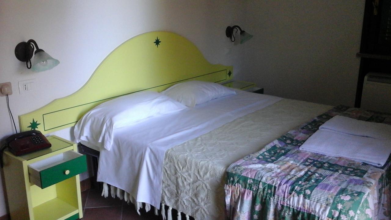 Double Room,646832106:JPEG