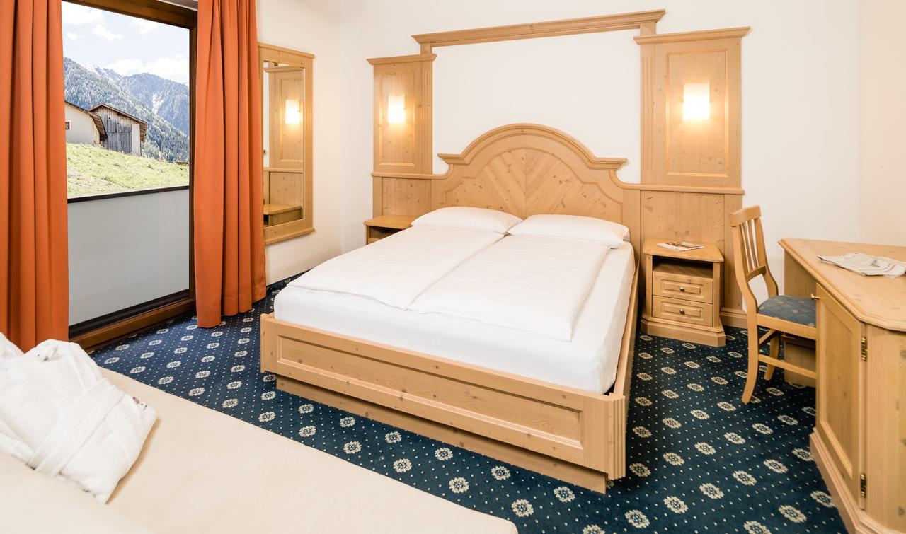 Doppelzimmer mit Balkon