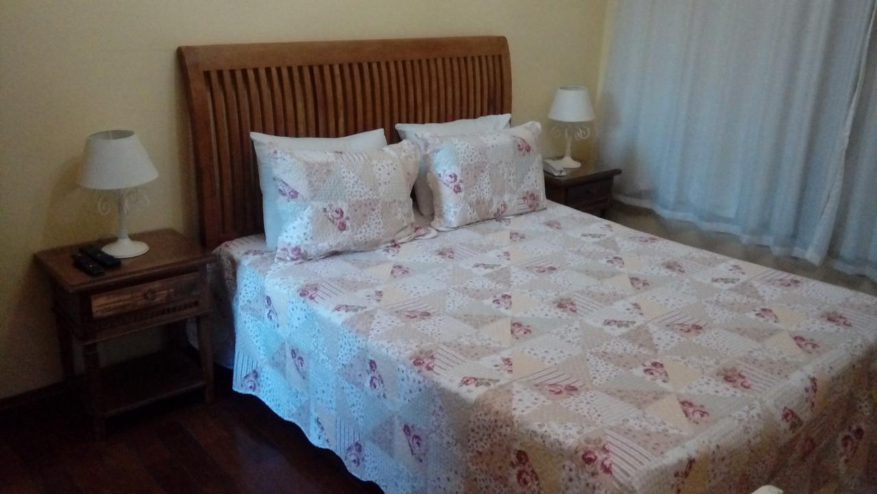 Quarto com Cama de Casal ou 2 de Solteiro com Ar Condicionado,652569771:JPEG