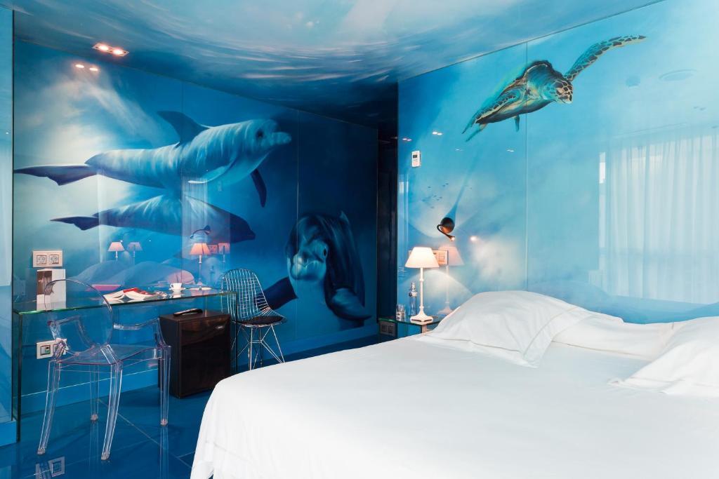 Double Room with Panoramic Views,65375074:JPEG