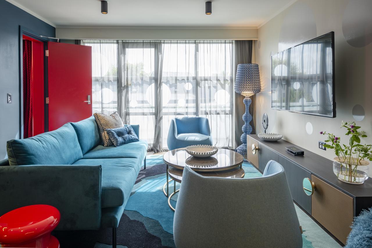 Suite - Dotty